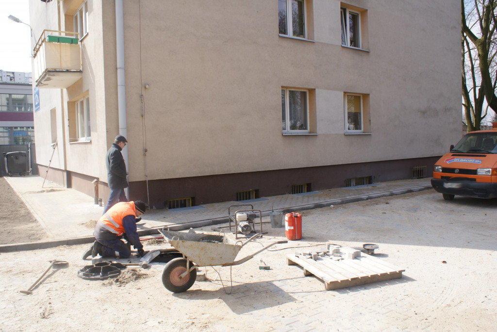 Parking za blokiem a co z dojazdem