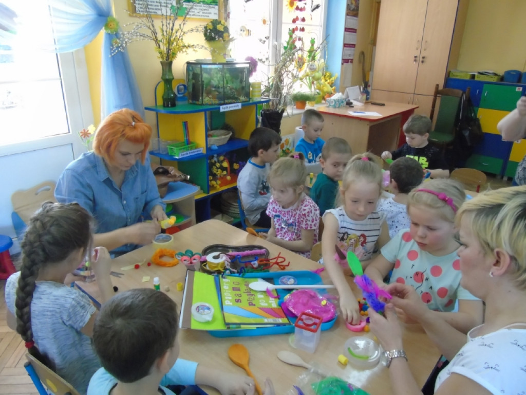 Wspólnie czytali w Stokrotce