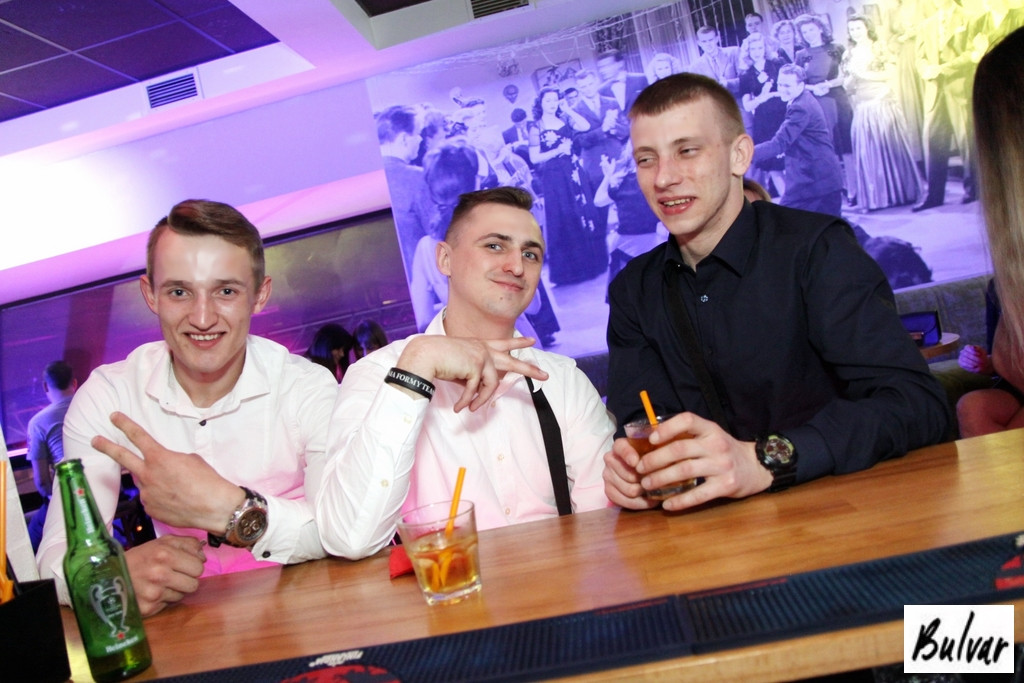 Million: Sobotnia noc w sali Bulvar