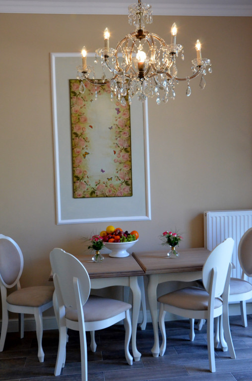 Cafe Madame De Rosa