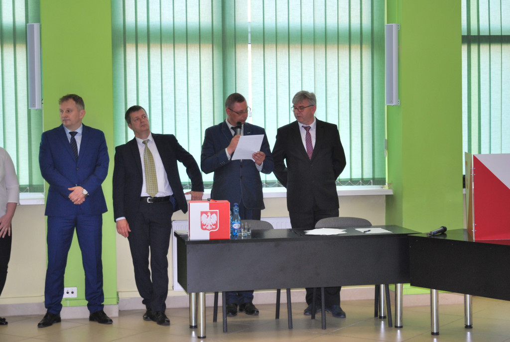 Nie odwołali starosty