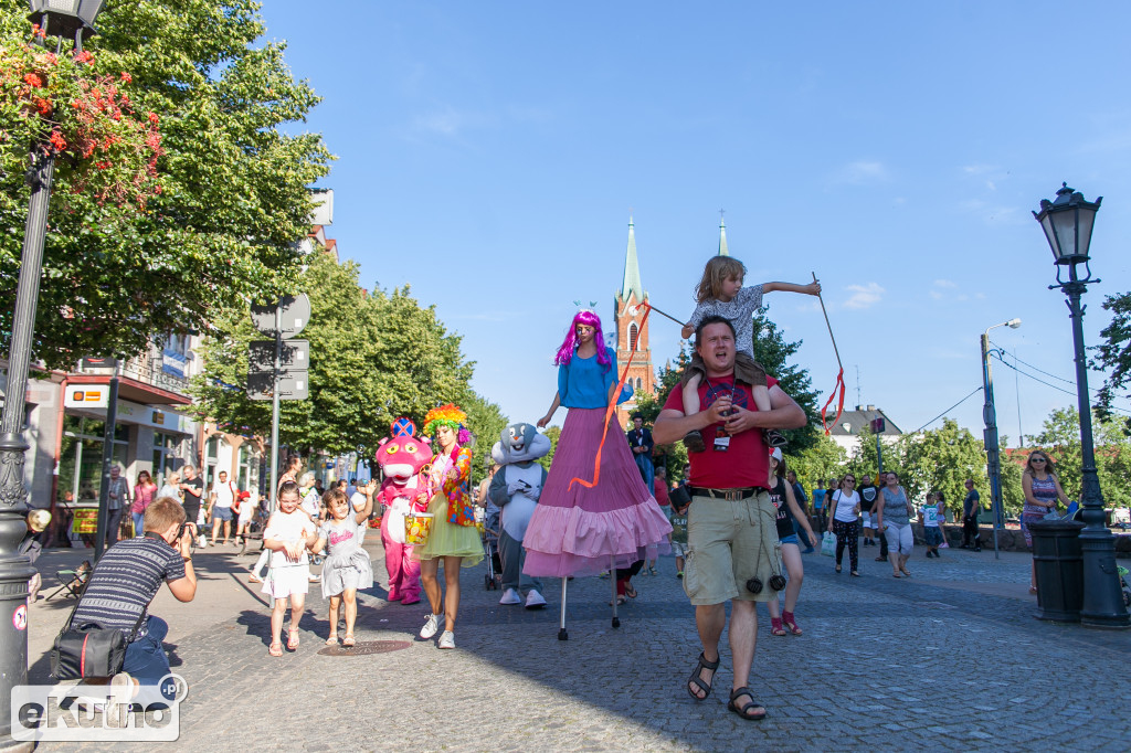 Parada i muzyczny początek Fireproof