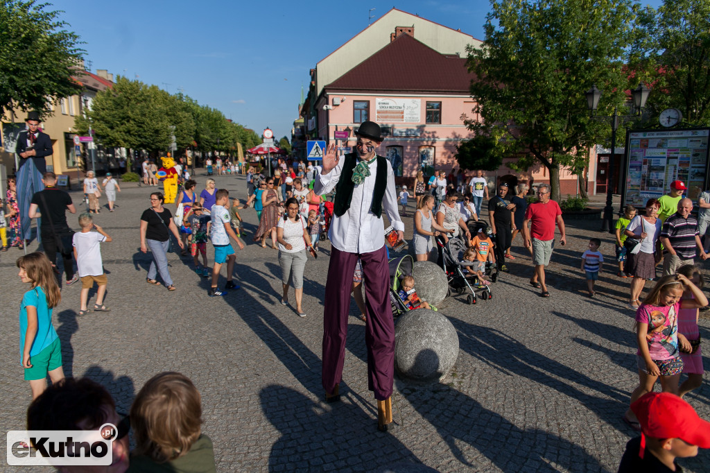 Parada i muzyczny początek Fireproof