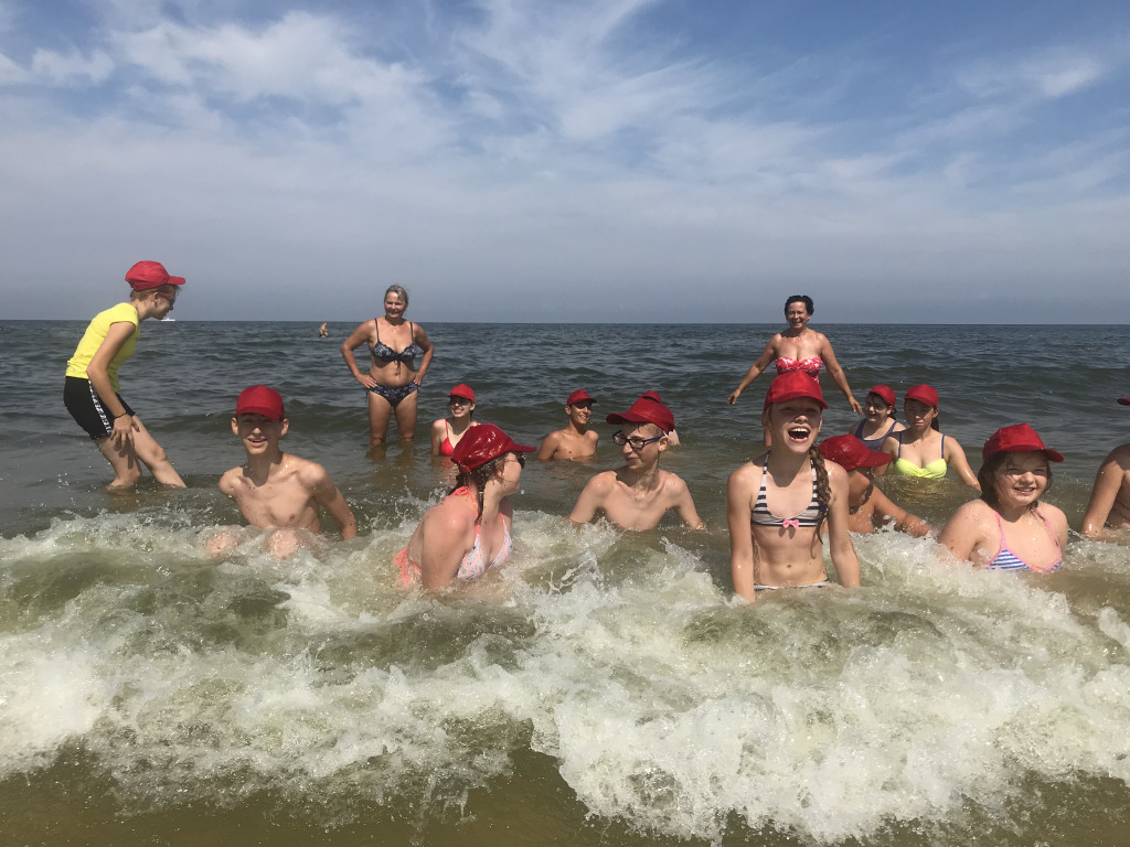 Młodzi tancerze w Łebie