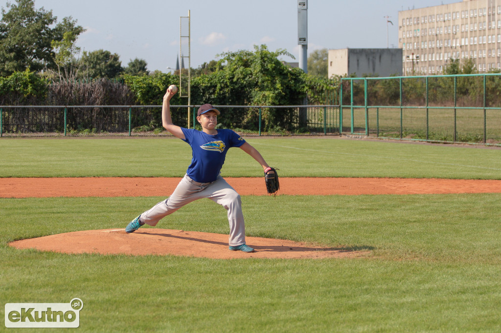 Zwycięstwo kutnowskich zawodników w grupie U-12.