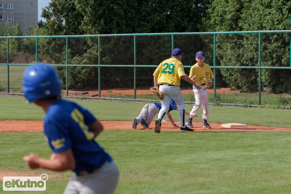 Zwycięstwo kutnowskich zawodników w grupie U-12.