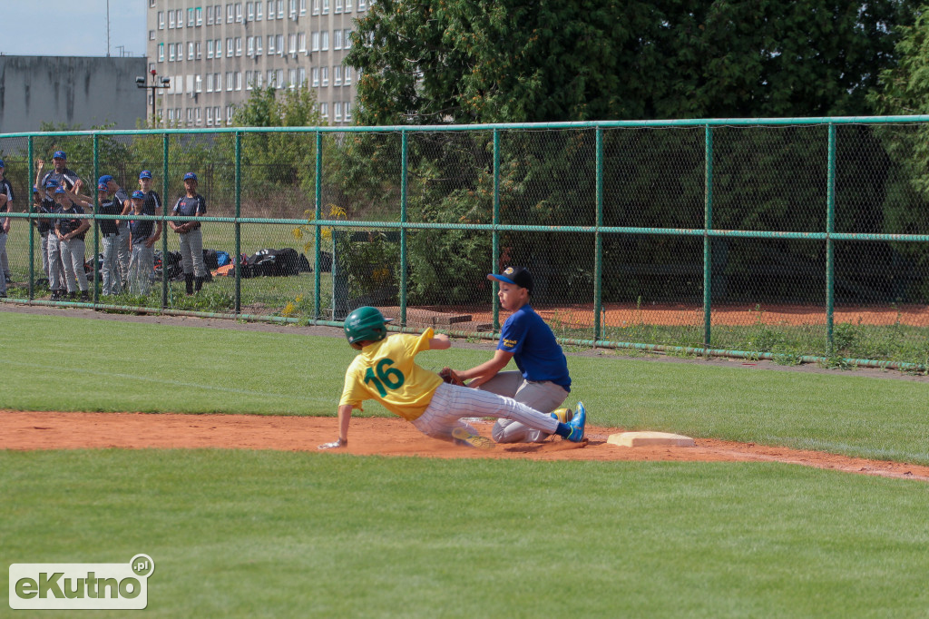 Zwycięstwo kutnowskich zawodników w grupie U-12.