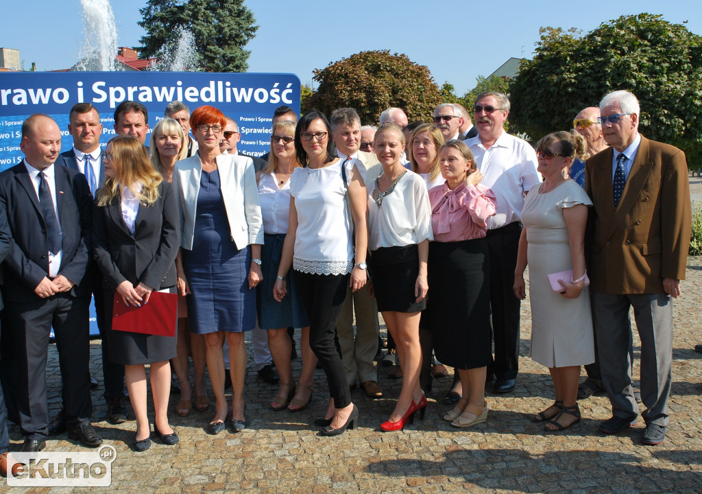 Minister Rafalska i prezentacja kandydatów PiS