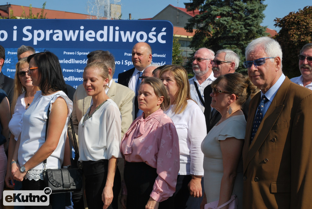 Minister Rafalska i prezentacja kandydatów PiS