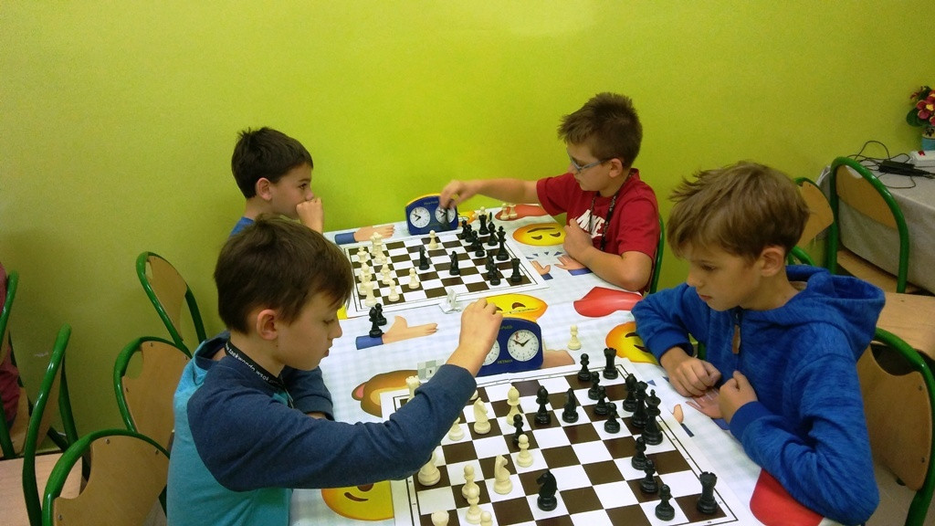Szachy w Szóstce