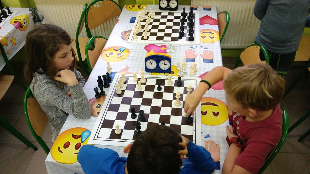 Szachy w Szóstce