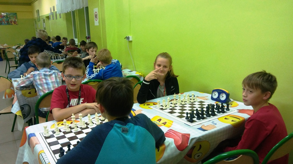 Szachy w Szóstce