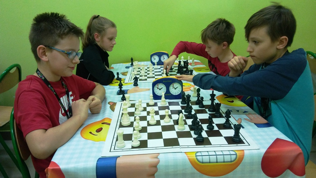 Szachy w Szóstce