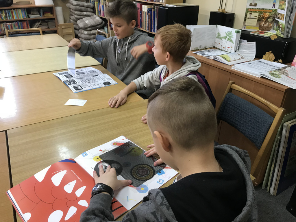 Wycieczka do radia i biblioteki