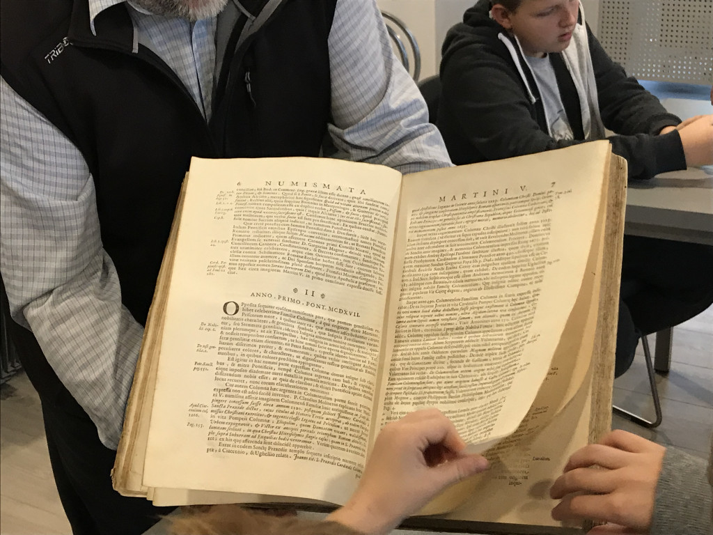 Wycieczka do radia i biblioteki