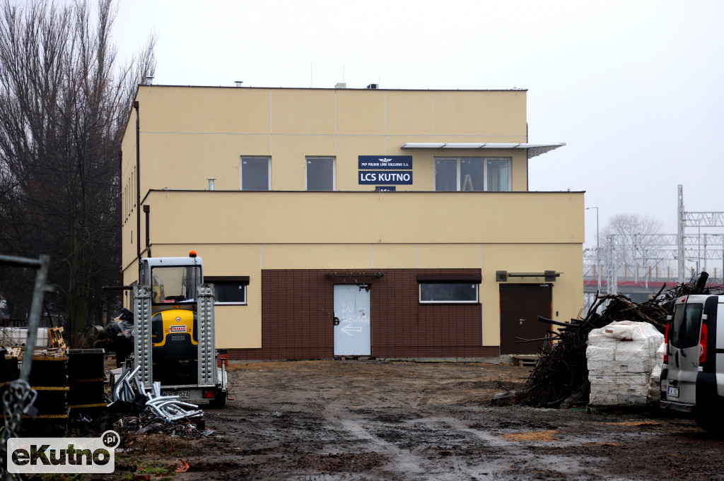 Remont torowiska i dworzec PKP