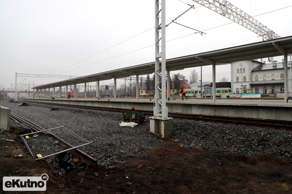 Remont torowiska i dworzec PKP