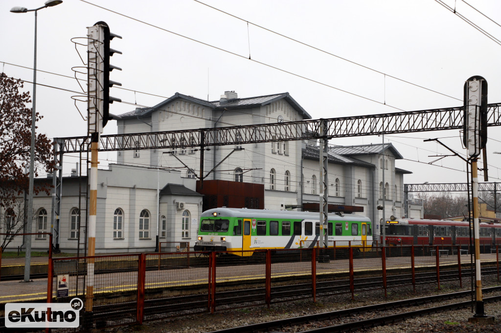 Remont torowiska i dworzec PKP
