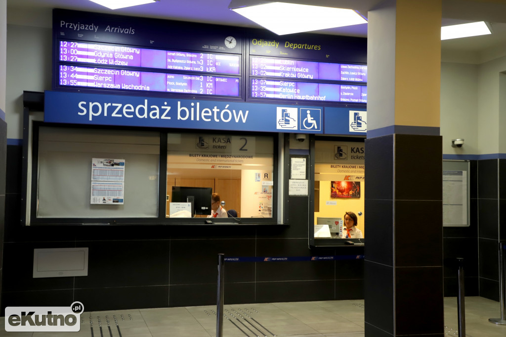 Remont torowiska i dworzec PKP