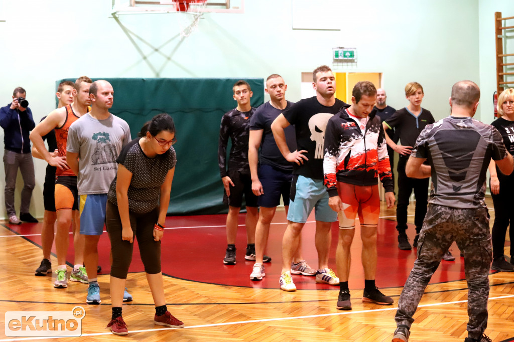 Trening specjalny z Navalem