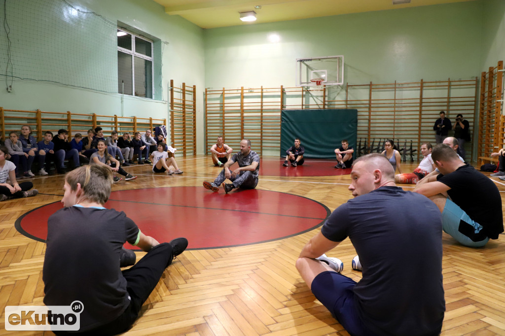 Trening specjalny z Navalem