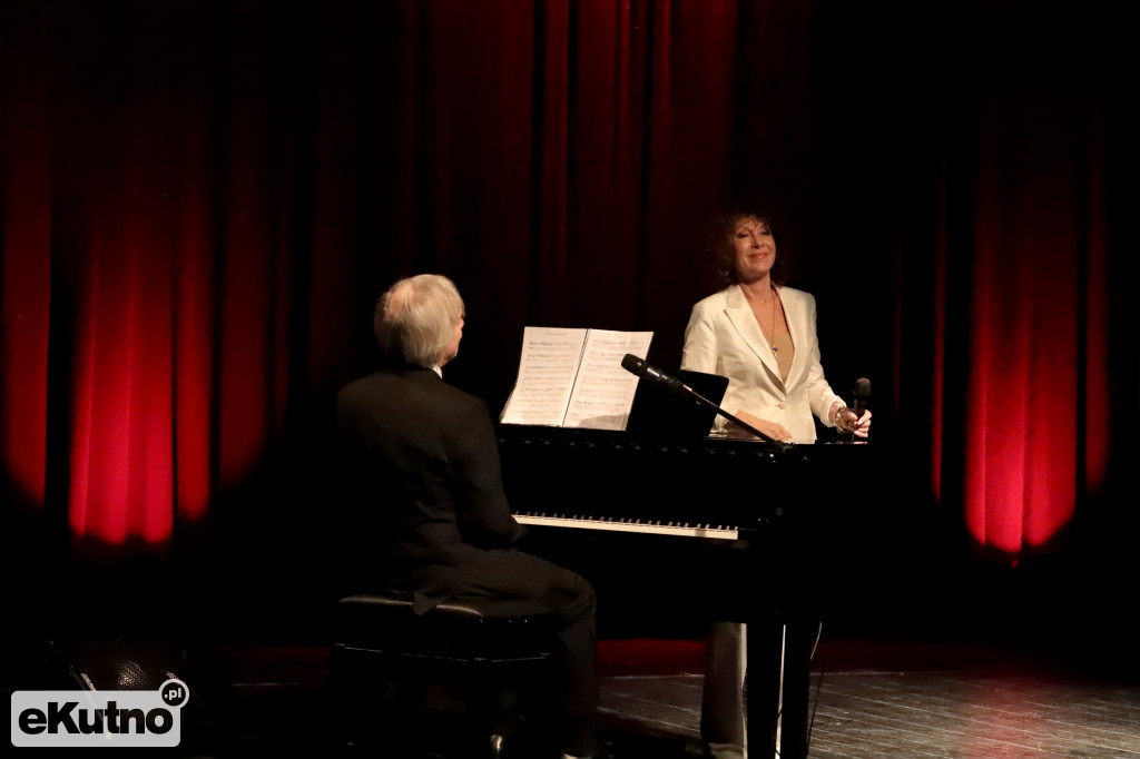 Alicja Majewska i Włodzimierz Korcz