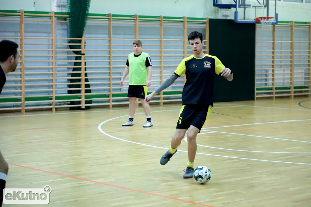 Halowa piłka nożna II Liga