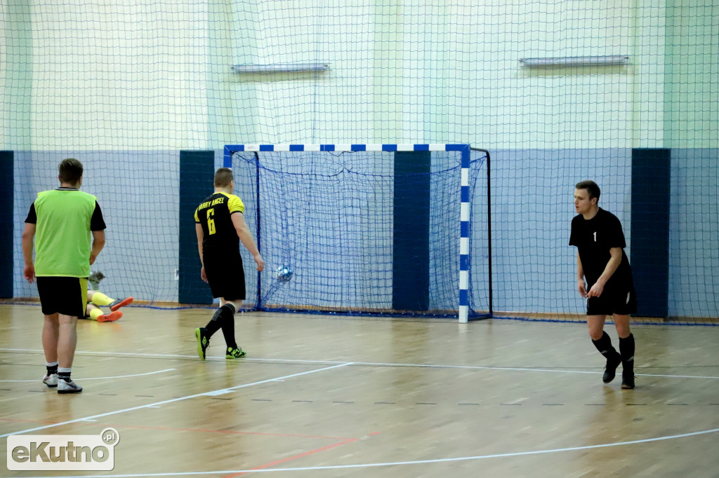 Halowa piłka nożna II Liga