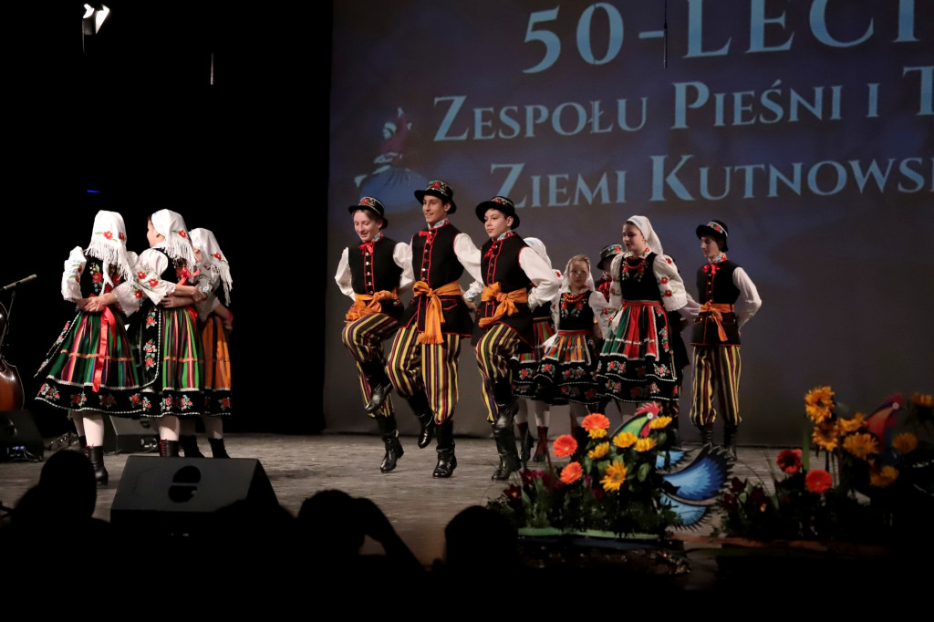50-lecie ZPiTZK występ młodzieży