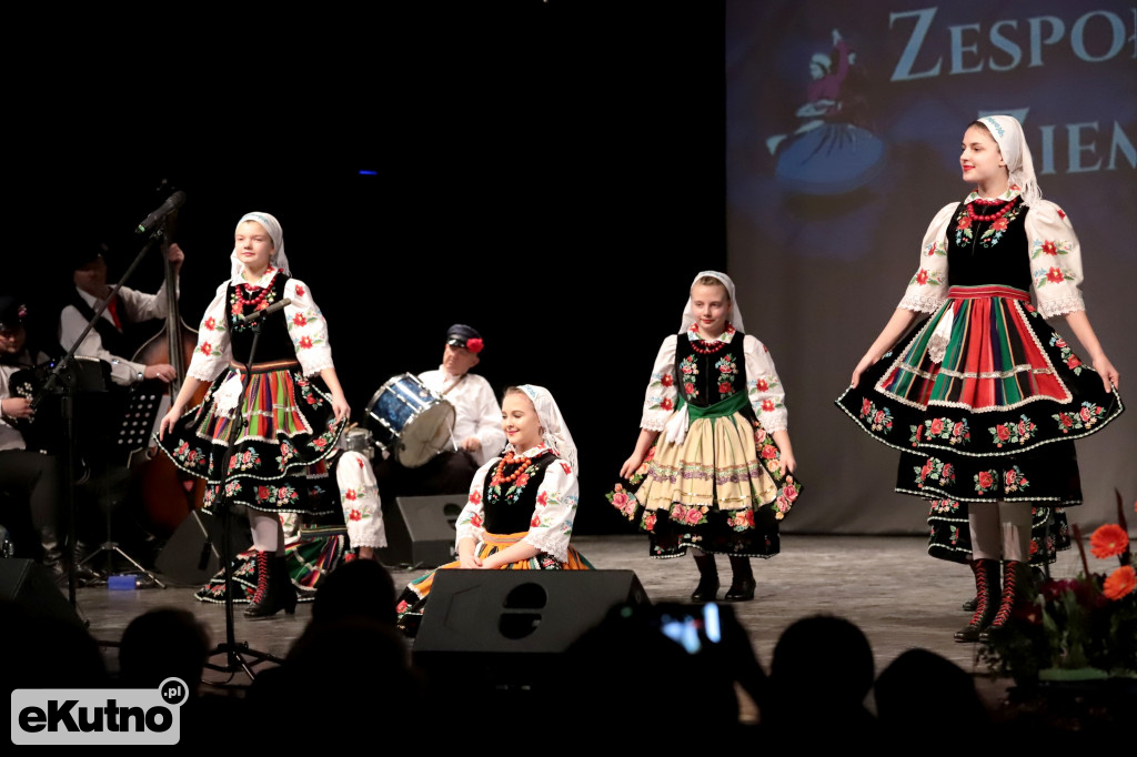 50-lecie ZPiTZK występ młodzieży