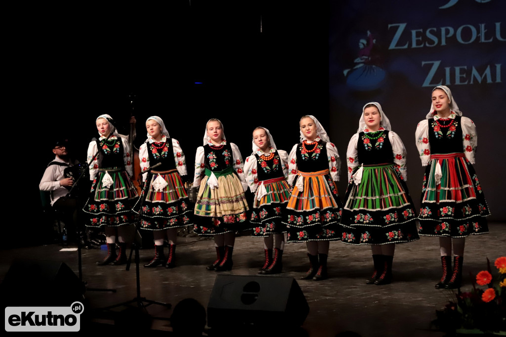 50-lecie ZPiTZK występ młodzieży
