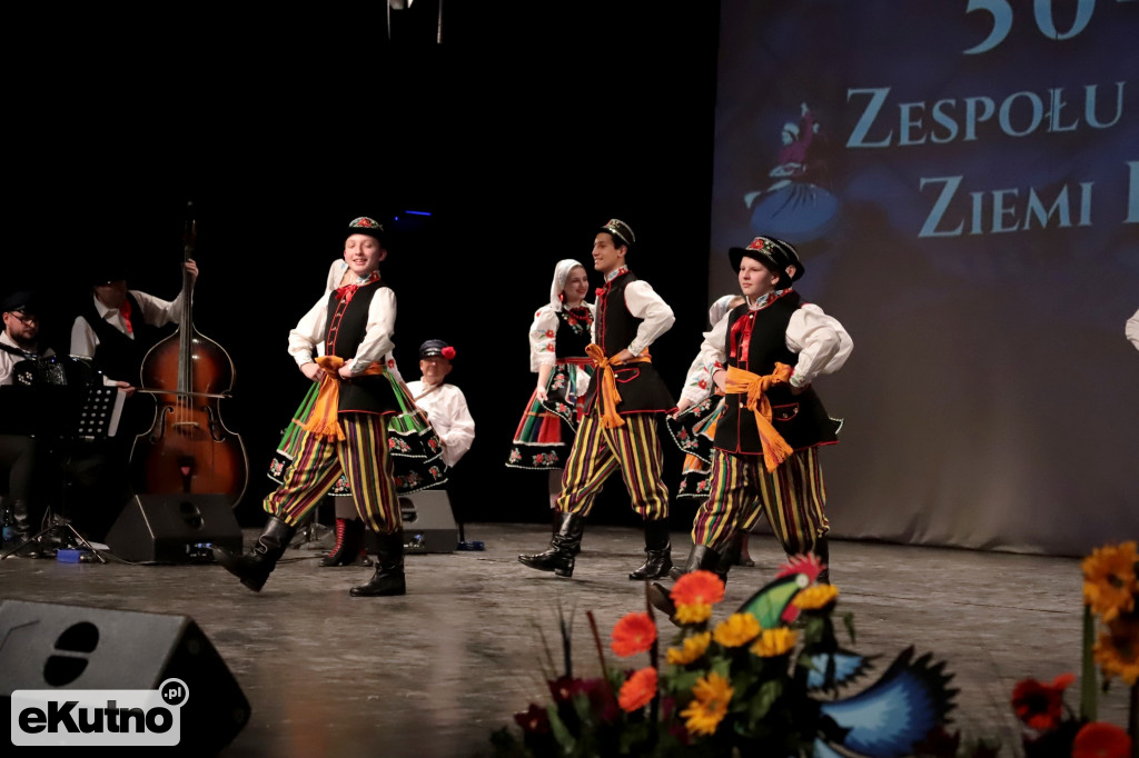 50-lecie ZPiTZK występ młodzieży