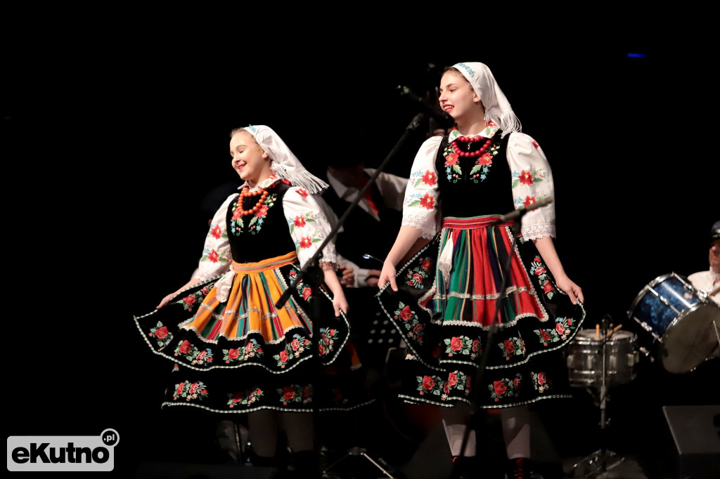 50-lecie ZPiTZK występ młodzieży