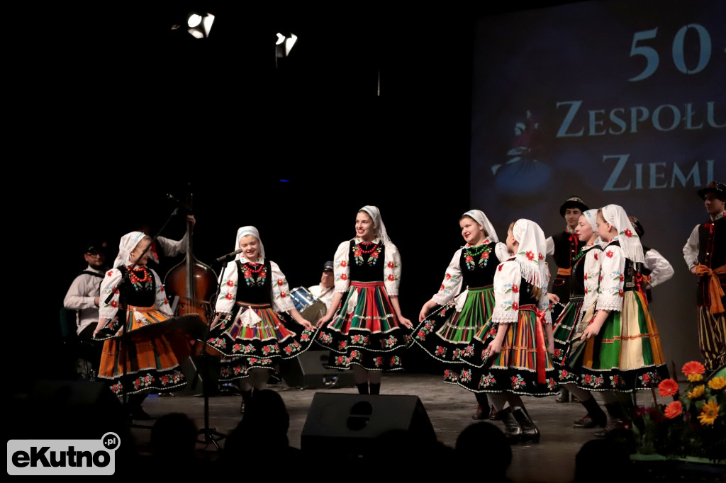 50-lecie ZPiTZK występ młodzieży