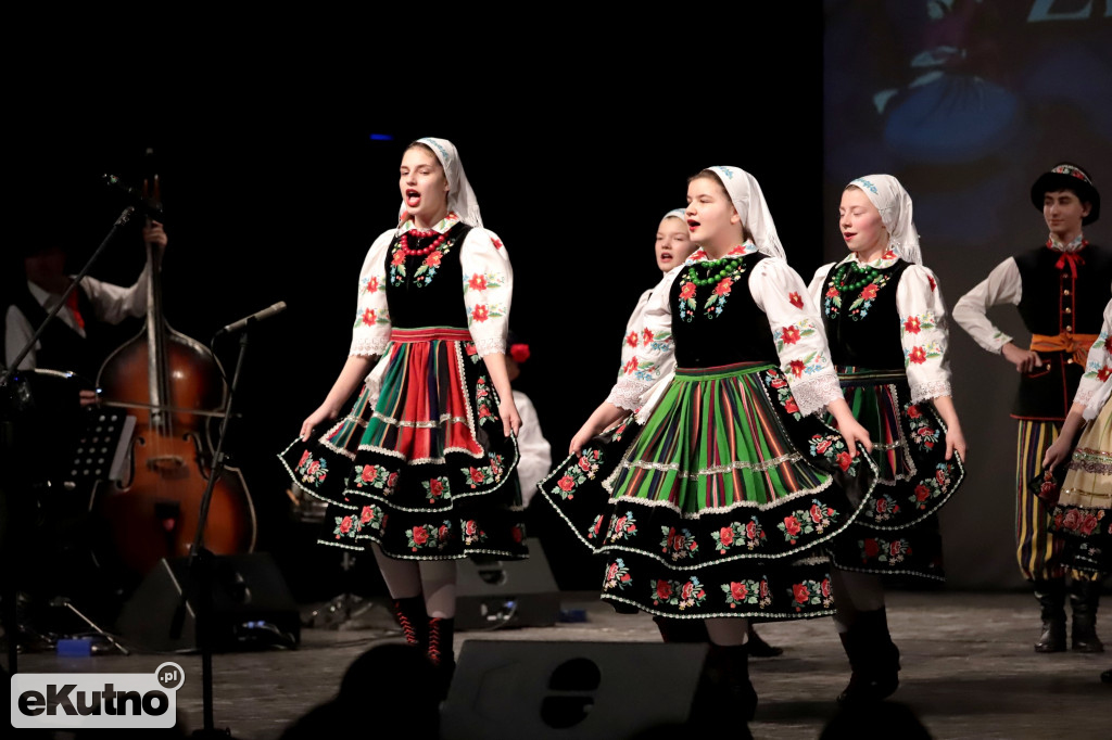 50-lecie ZPiTZK występ młodzieży