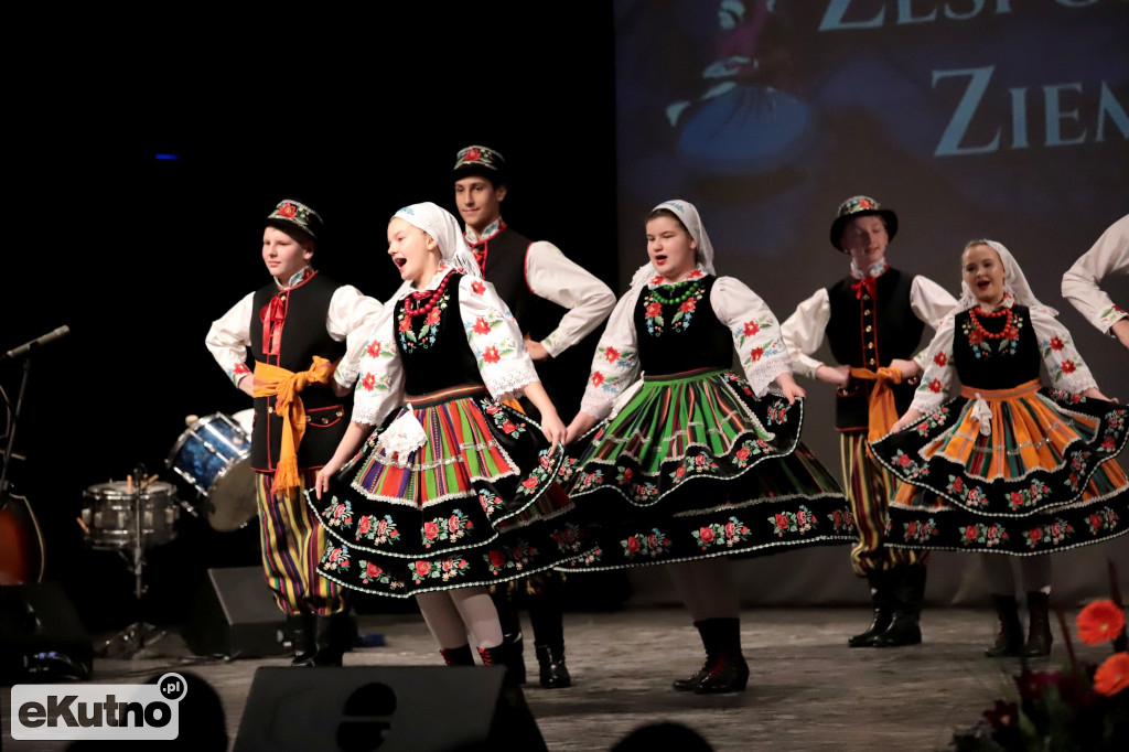 50-lecie ZPiTZK występ młodzieży