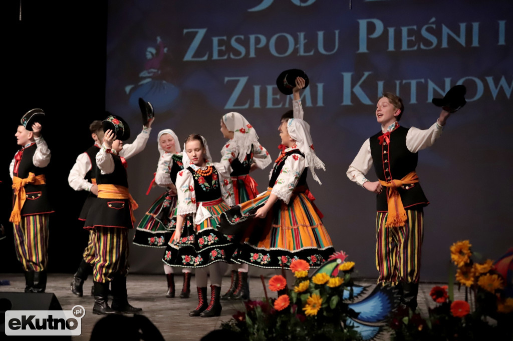 50-lecie ZPiTZK występ młodzieży