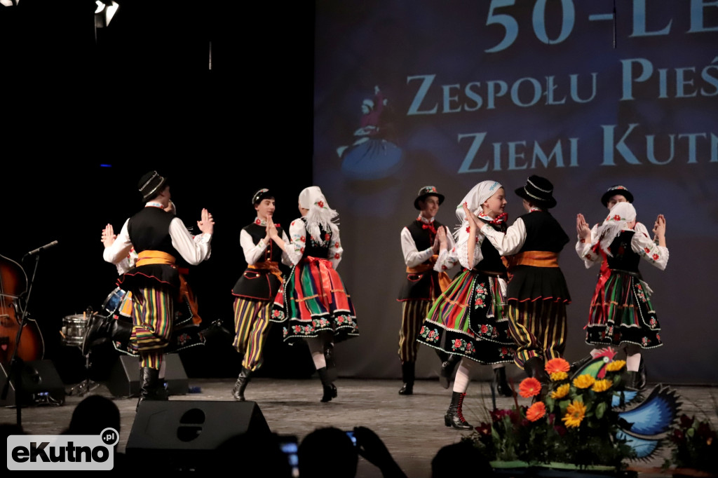 50-lecie ZPiTZK występ młodzieży