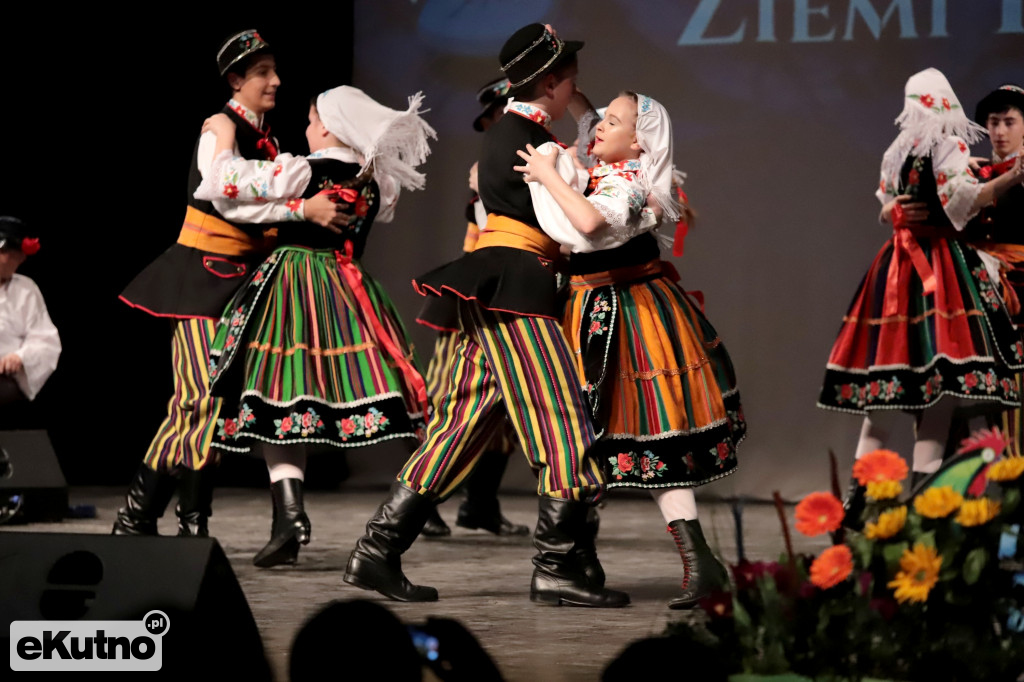 50-lecie ZPiTZK występ młodzieży