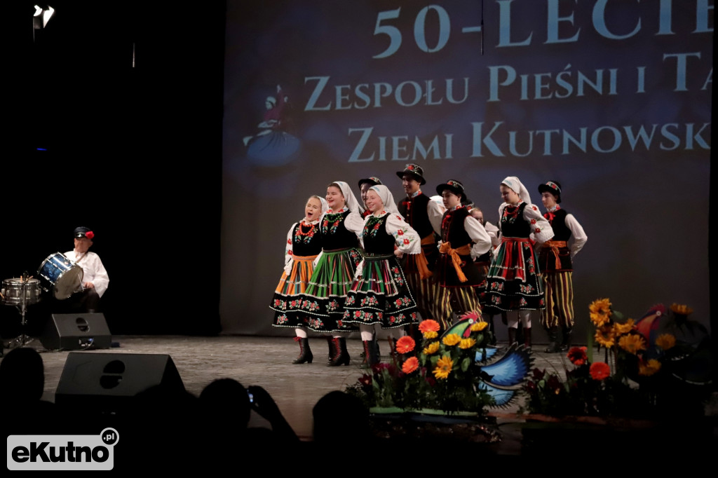 50-lecie ZPiTZK występ młodzieży