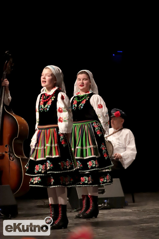 50-lecie ZPiTZK występ młodzieży