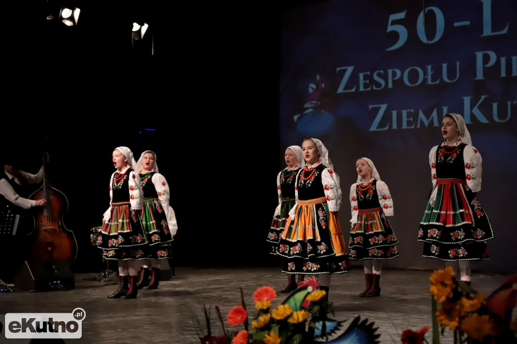 50-lecie ZPiTZK występ młodzieży