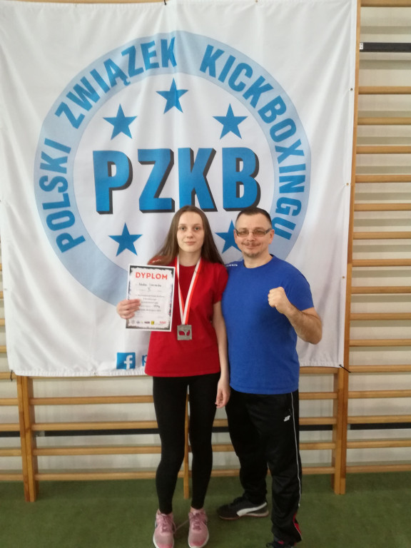 Kickbokserzy po medale