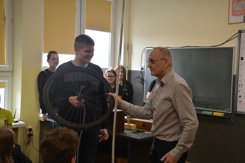 Konkurs przyrodniczy i konkurs matematyczny w Kasprowiczu
