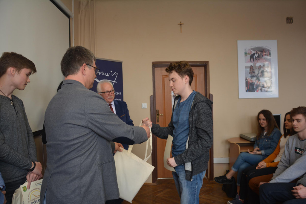 Konkurs przyrodniczy i konkurs matematyczny w Kasprowiczu