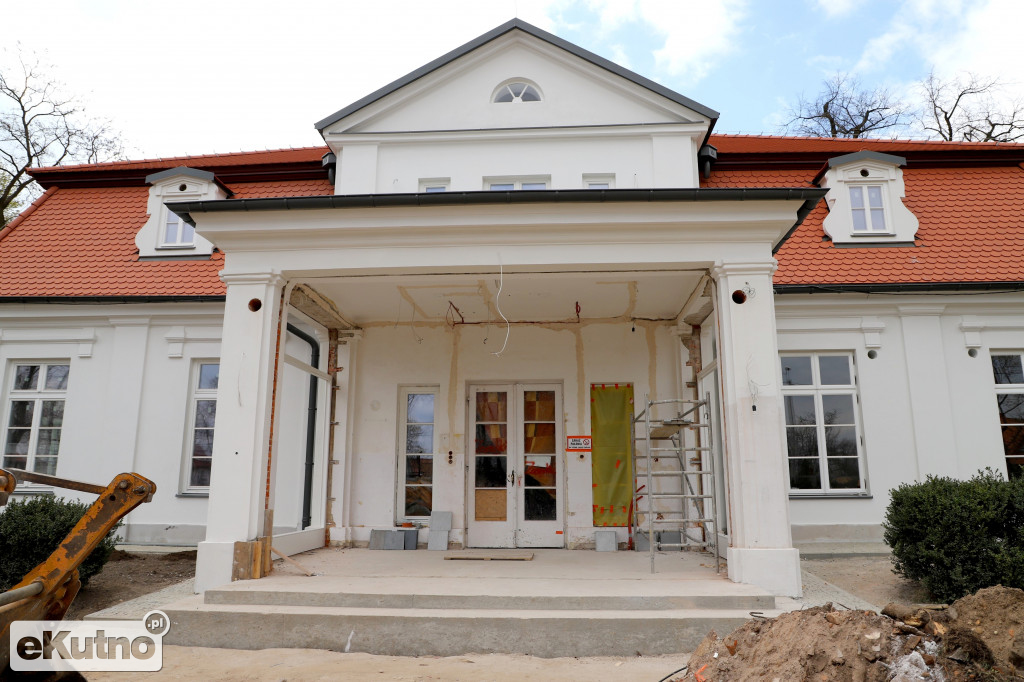 Szkoła Muzyczna pięknieje