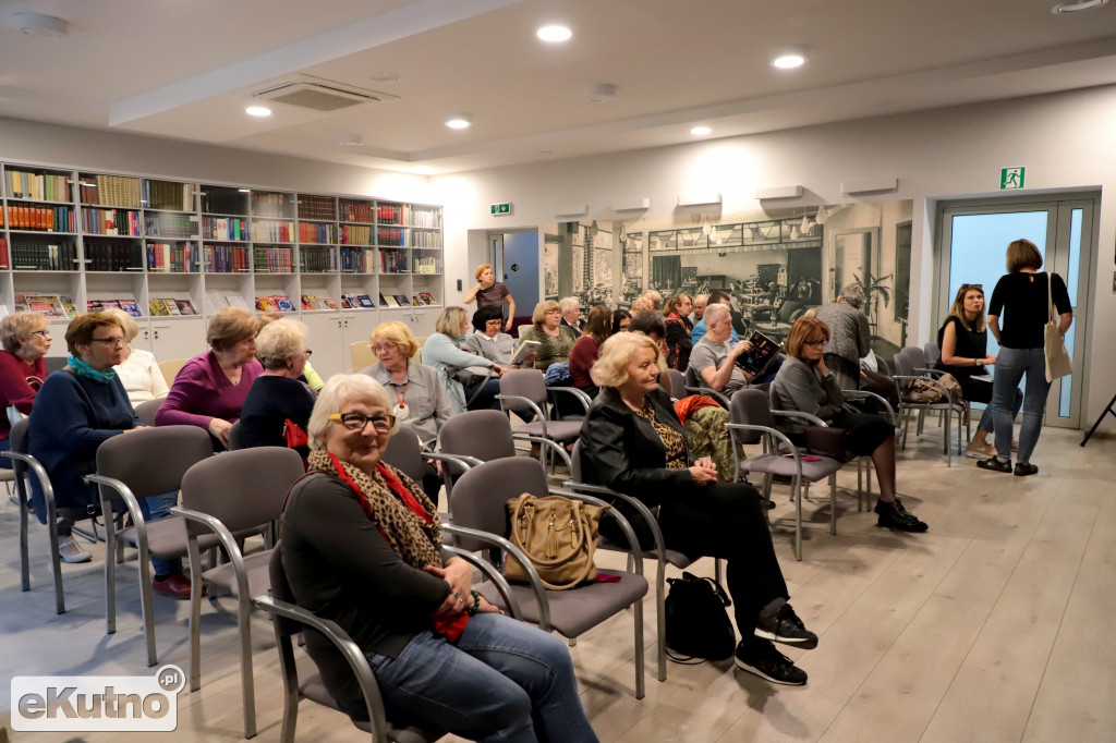 Dorota Masłowska w bibliotece