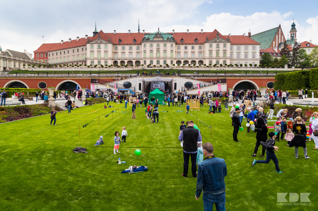 Promocja miasta róż w Warszawie