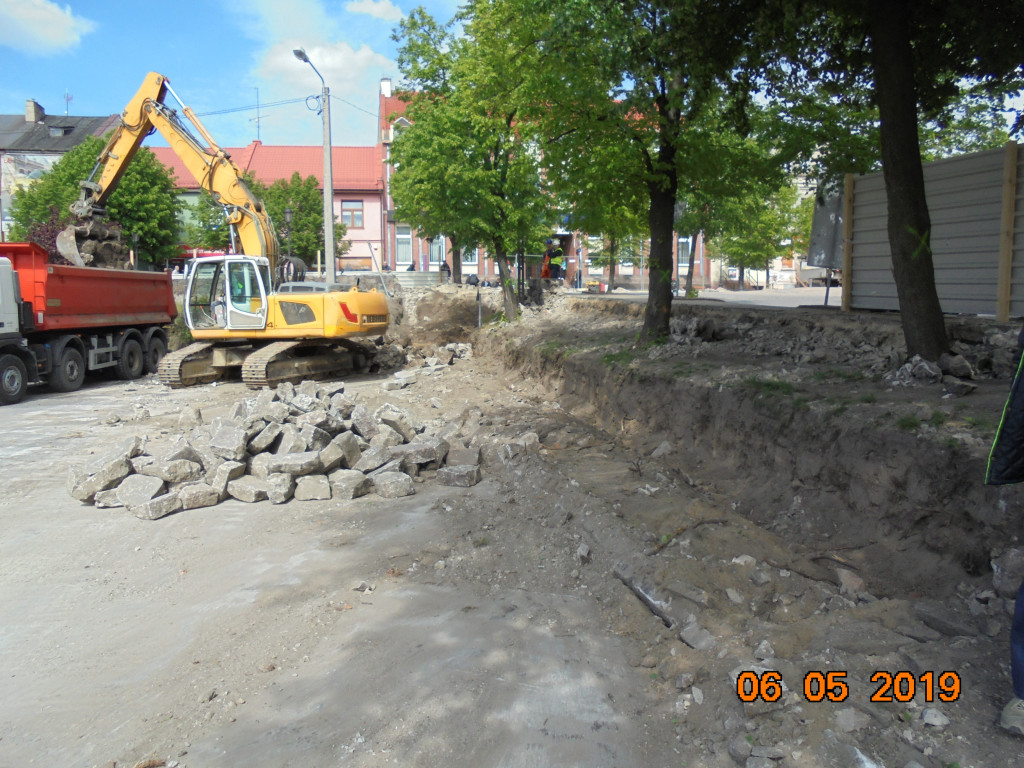 Jak idą prace na Placu Wolności?