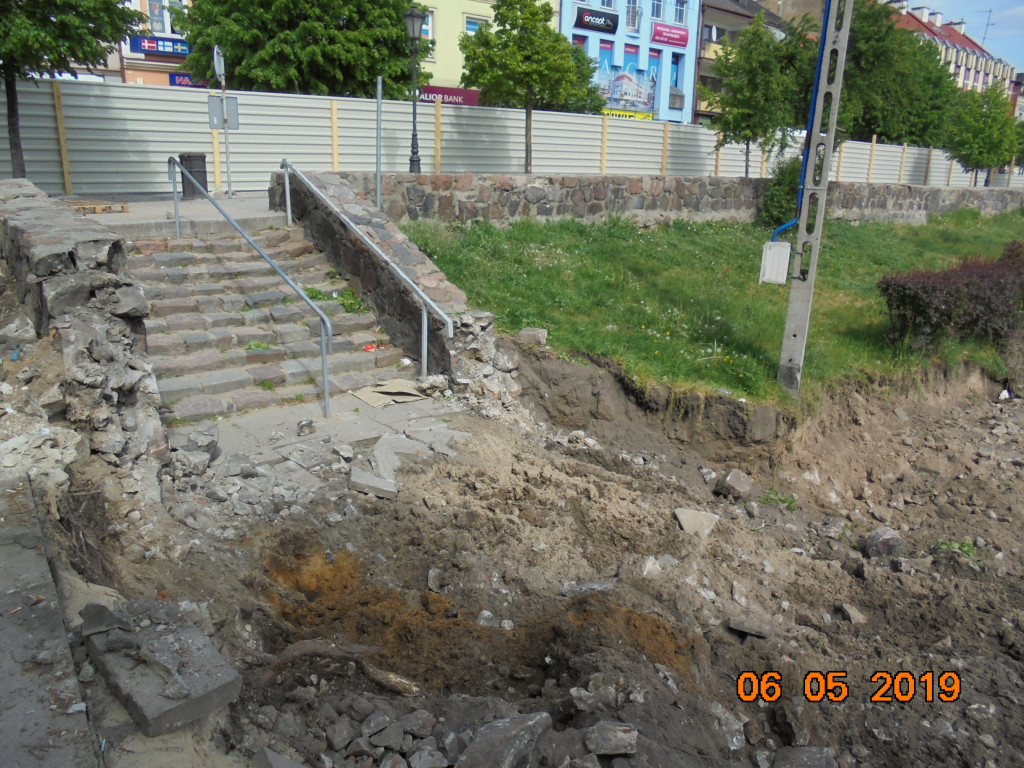 Jak idą prace na Placu Wolności?